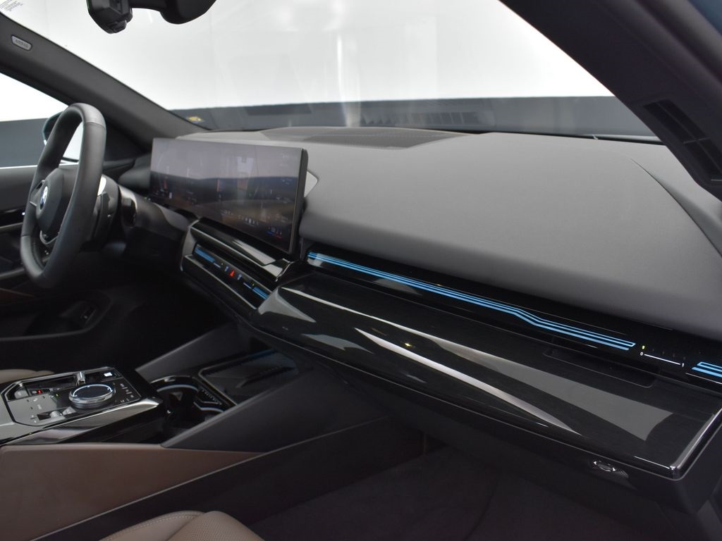 2024 Cape York Green Metallic BMW 5 Series 530i RWD Sedan