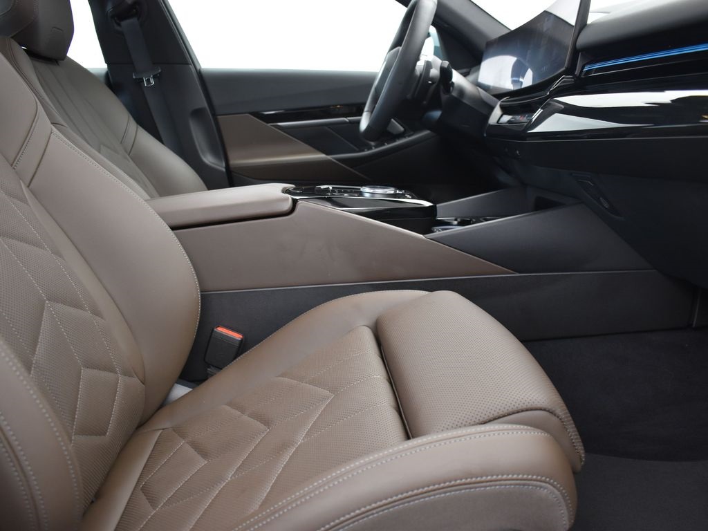 2024 Cape York Green Metallic BMW 5 Series 530i RWD Sedan