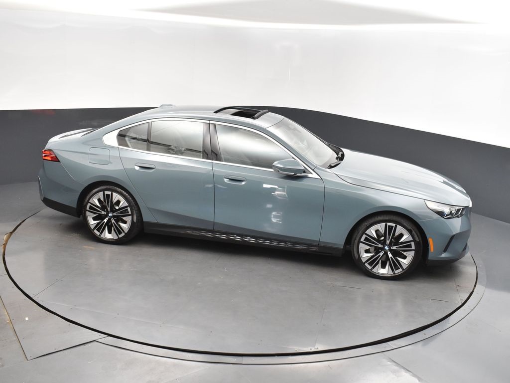 2024 Cape York Green Metallic BMW 5 Series 530i RWD Sedan