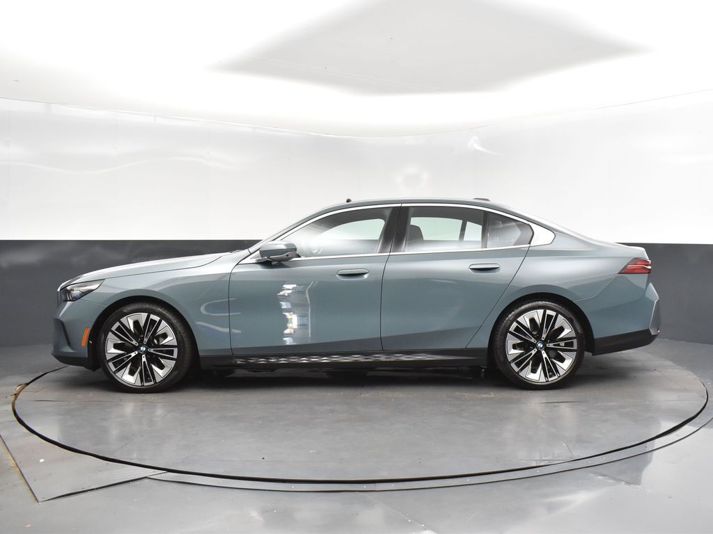2024 Cape York Green Metallic BMW 5 Series 530i RWD Sedan
