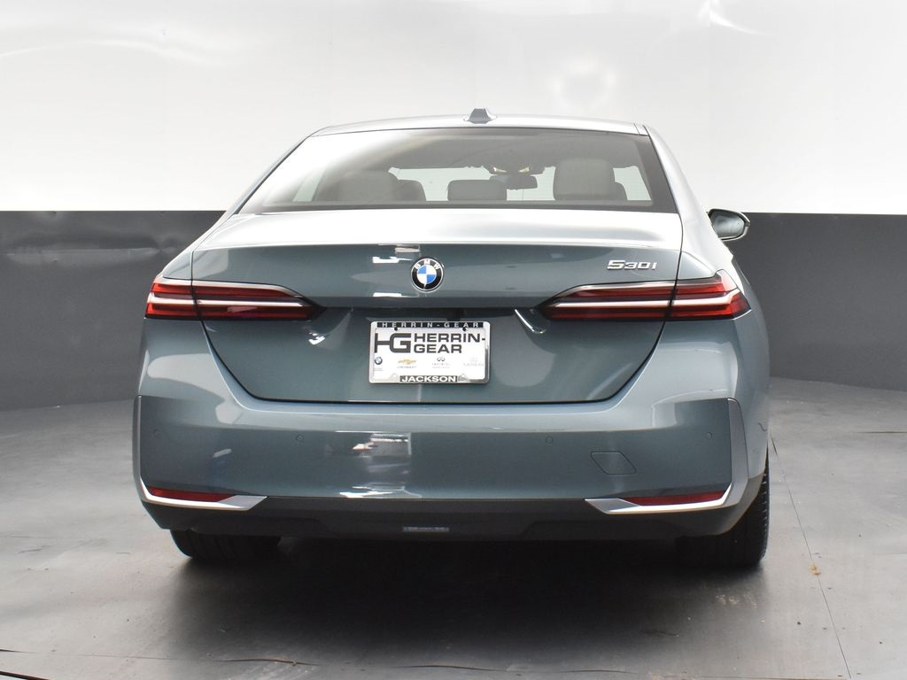 2024 Cape York Green Metallic BMW 5 Series 530i RWD Sedan