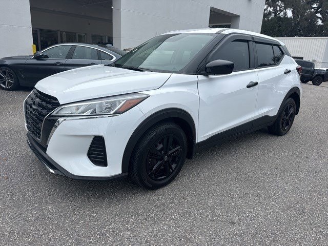 2024 Nissan Kicks S's photo