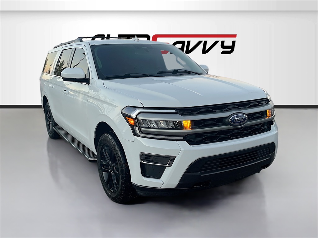 2022 Ford Expedition XLT's photo