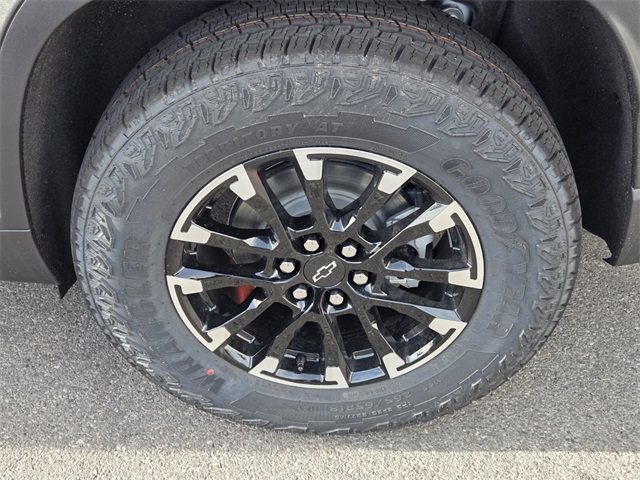 2026 Chevrolet Traverse Z71 photo 2