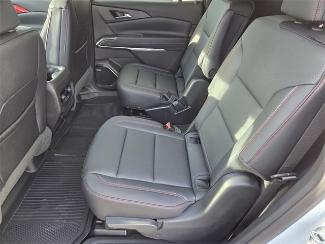 2026 Chevrolet Traverse Z71 photo 4