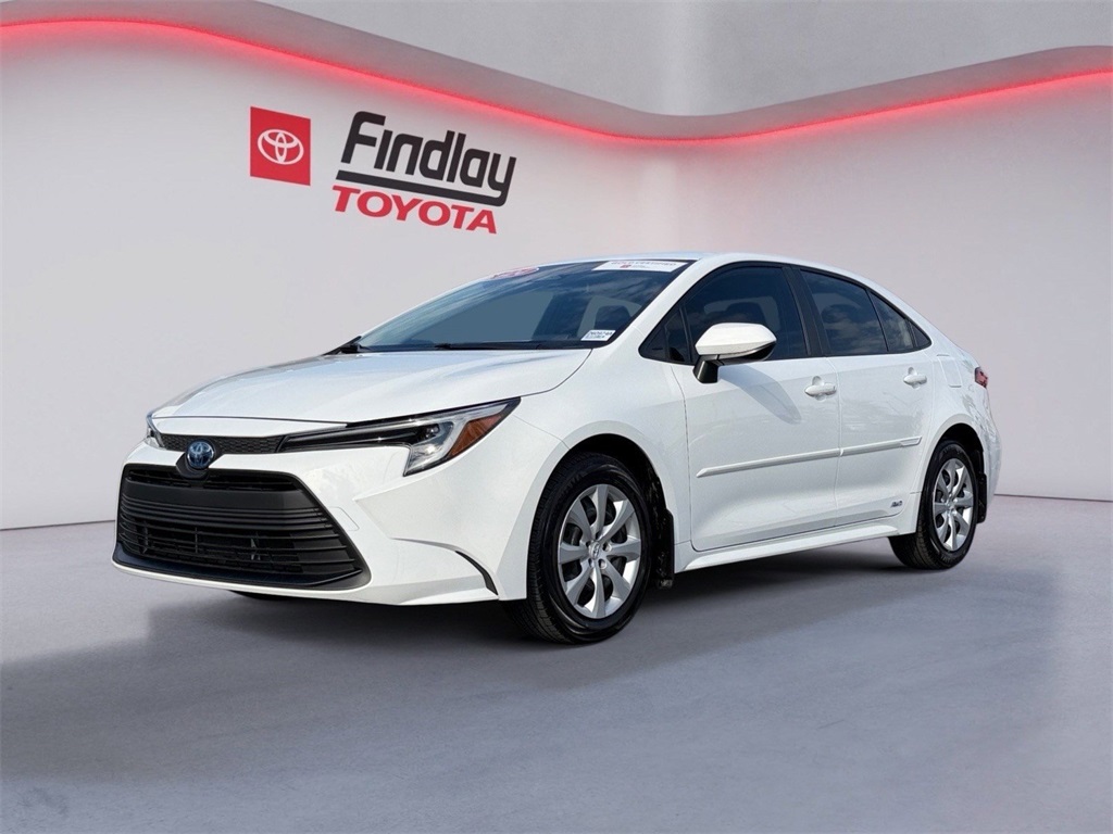 2024 Toyota Corolla LE's photo