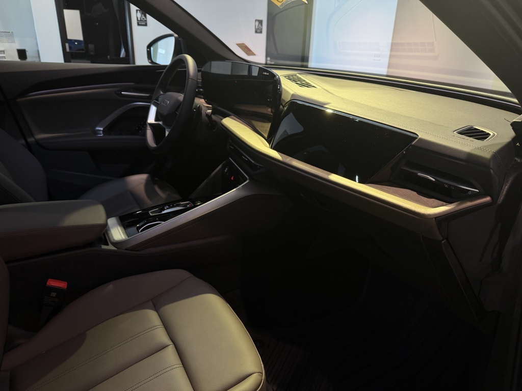used 2025 Audi Q5 car, priced at $50,289
