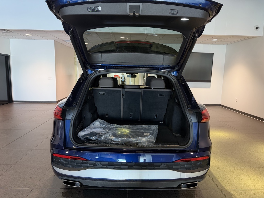 used 2025 Audi Q5 car, priced at $50,289