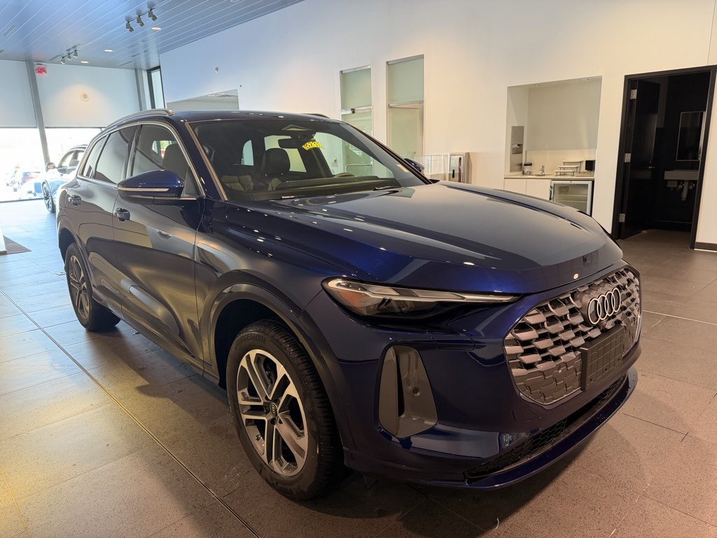 used 2025 Audi Q5 car, priced at $50,289