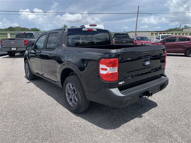 2025 Shadow Black Ford Maverick XLT FWD Truck