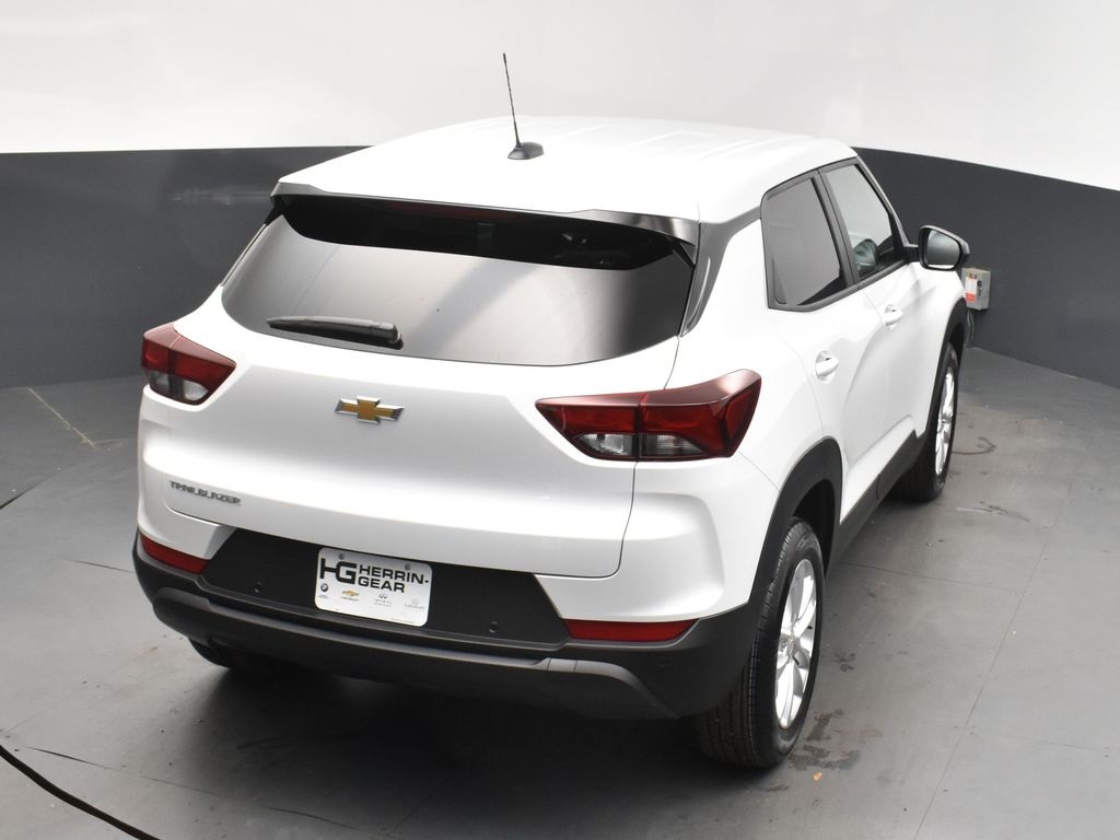 2025 Summit White Chevrolet TrailBlazer LS FWD SUV