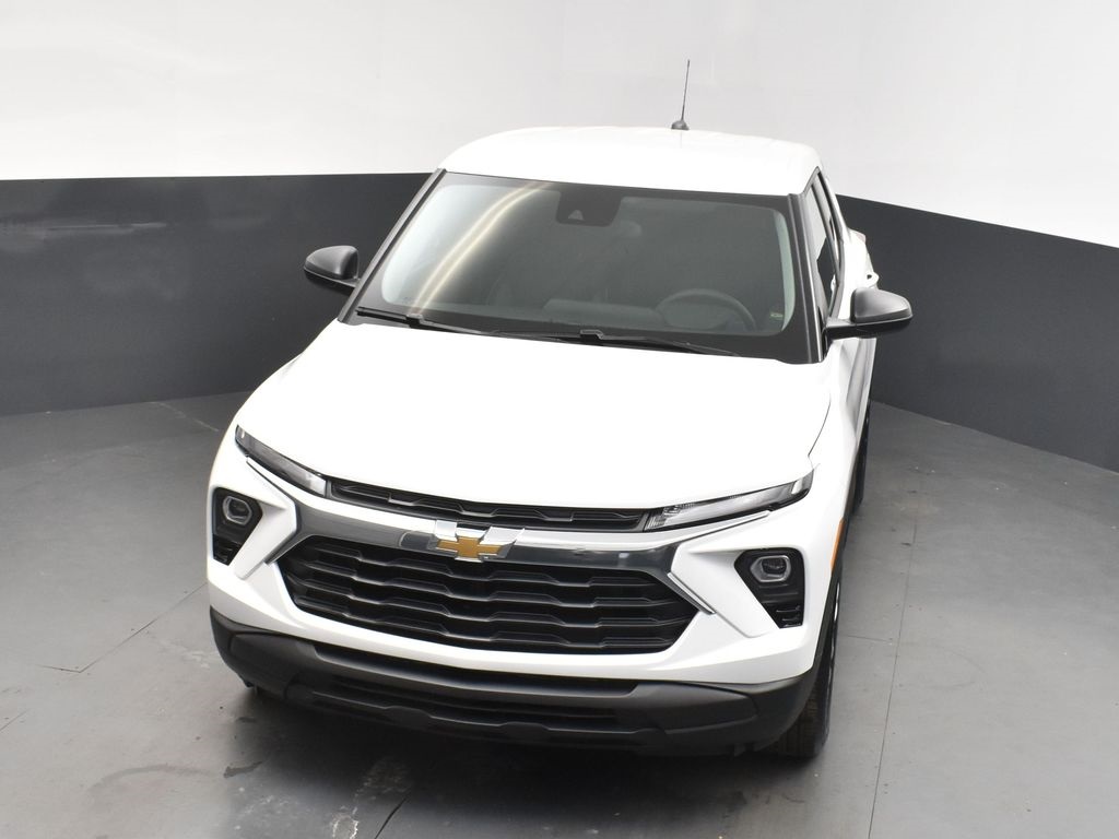 2025 Summit White Chevrolet TrailBlazer LS FWD SUV