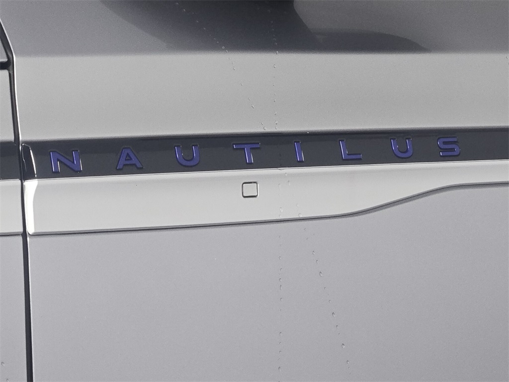 new 2025 Lincoln Nautilus car, priced at $54,083