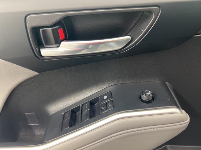 2022 Toyota Highlander XLE photo 16