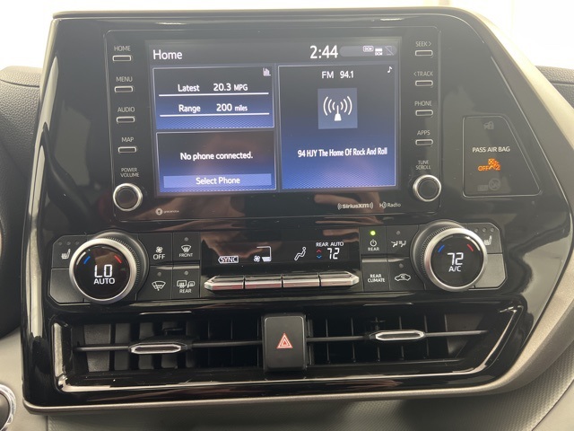 2022 Toyota Highlander XLE photo 21