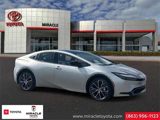 2026 Toyota Prius Limited's photo