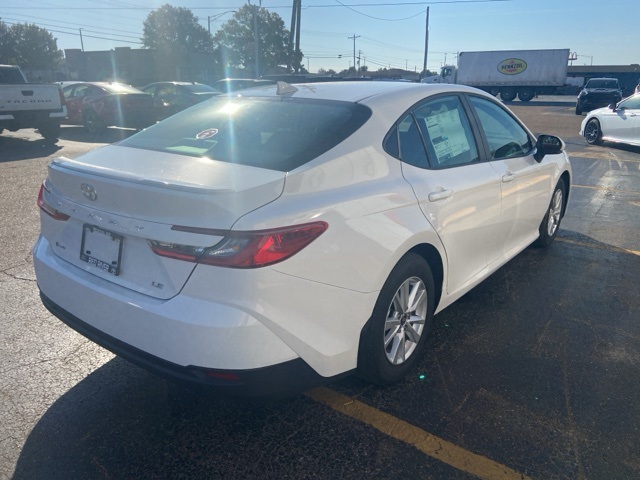 2026 Toyota Camry LE photo 4