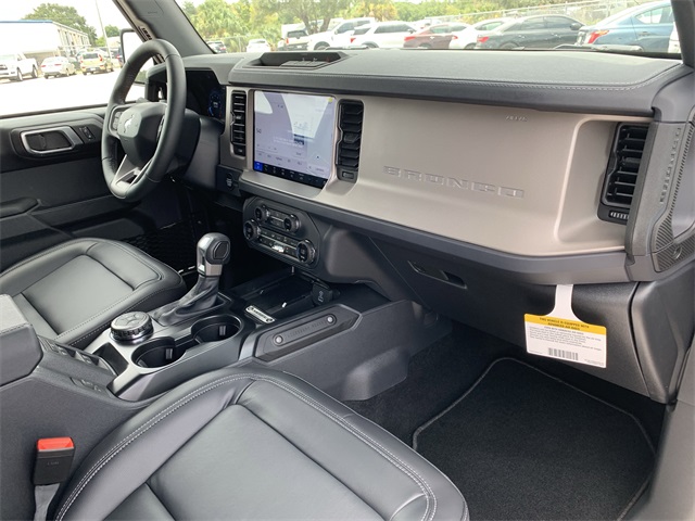 2025 Oxford White Ford Bronco Outer Banks 4X4 SUV