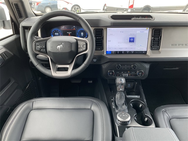 2025 Oxford White Ford Bronco Outer Banks 4X4 SUV