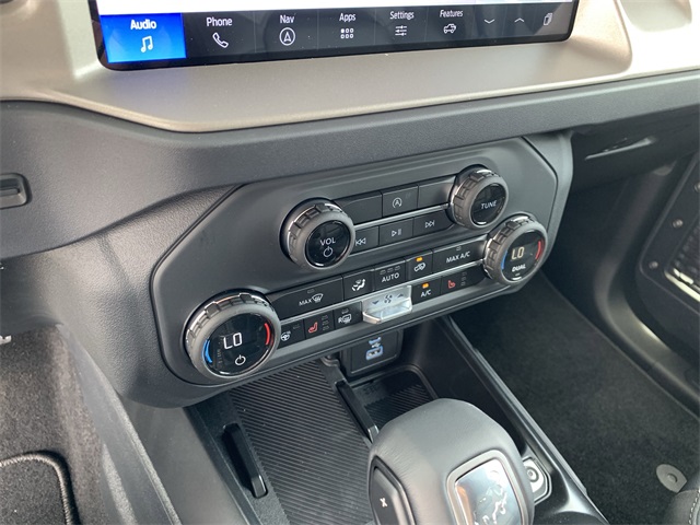 2025 Oxford White Ford Bronco Outer Banks 4X4 SUV
