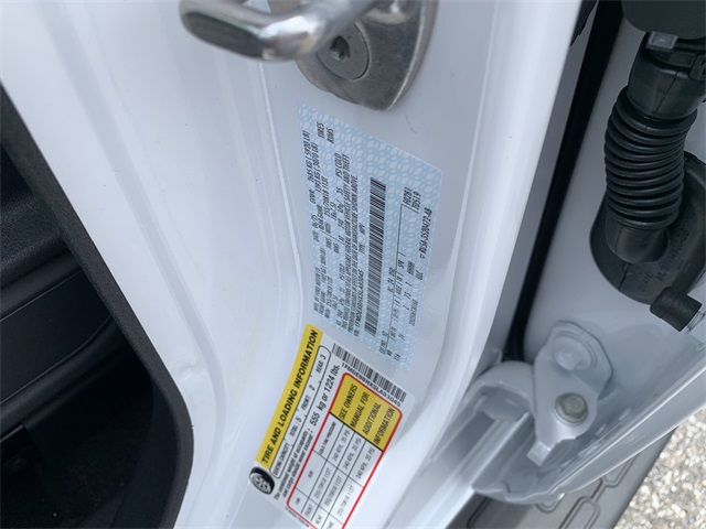 2025 Oxford White Ford Bronco Outer Banks 4X4 SUV