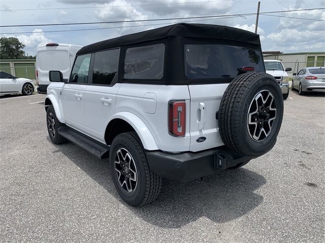 2025 Oxford White Ford Bronco Outer Banks 4X4 SUV