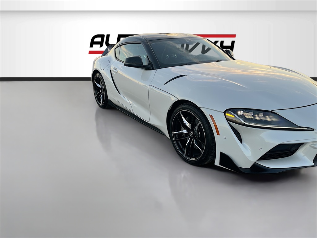 2022 Toyota Supra Base's photo