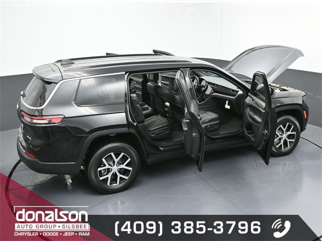 new 2024 Jeep Grand Cherokee L car, priced at $44,500