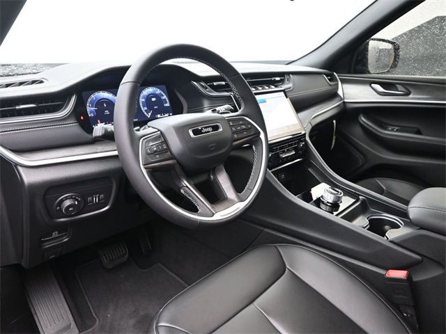 new 2024 Jeep Grand Cherokee L car, priced at $44,500