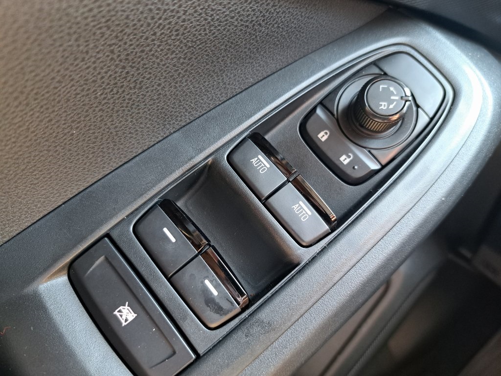 2025 Subaru Crosstrek Premium SUV AWD 21