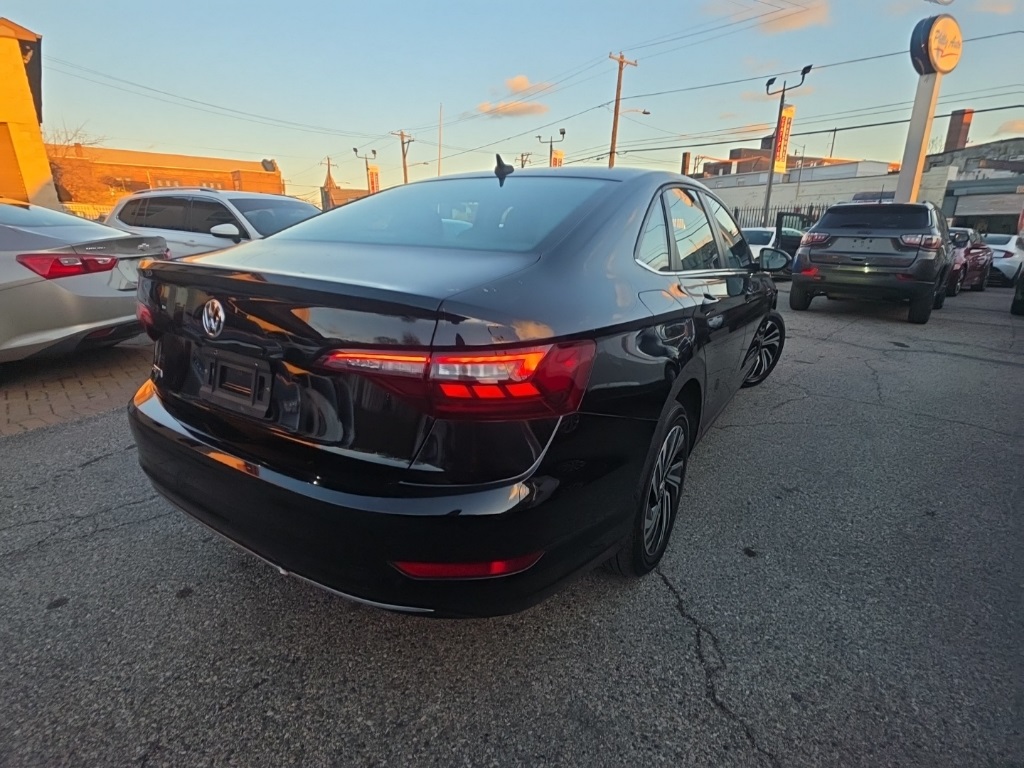 used 2021 Volkswagen Jetta car, priced at $13,895