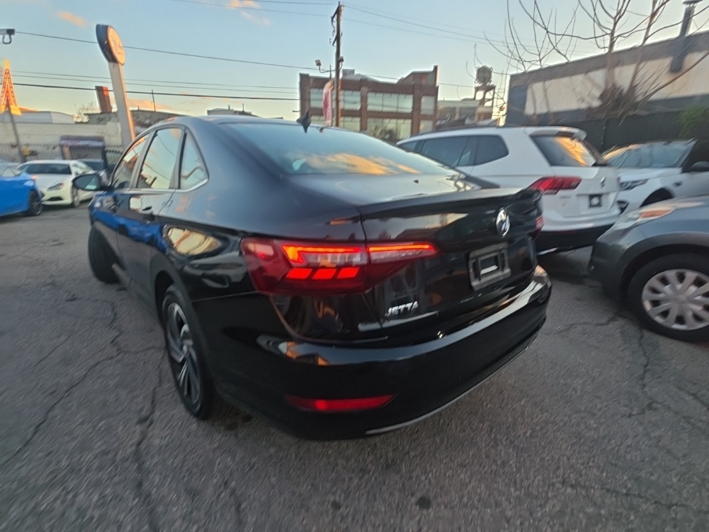 used 2021 Volkswagen Jetta car, priced at $13,895