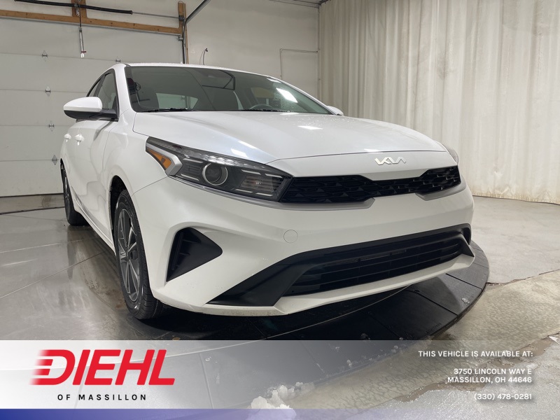 2023 Kia Forte LXS's photo