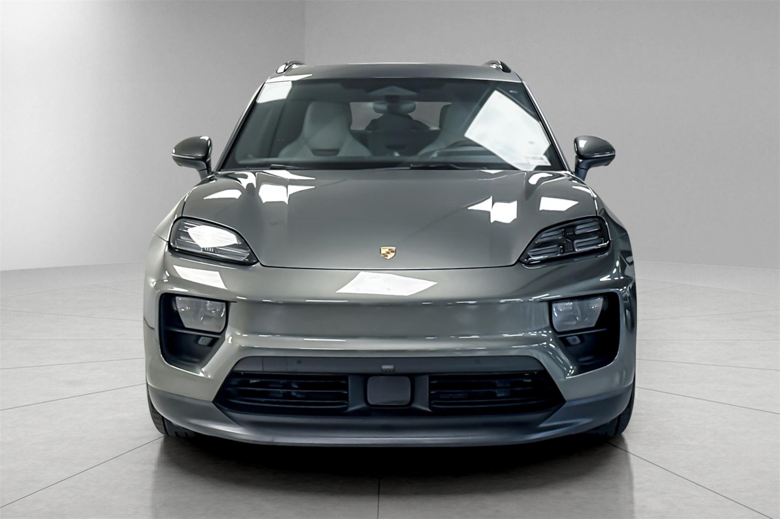 2024 Porsche Macan 4 Electric photo 11