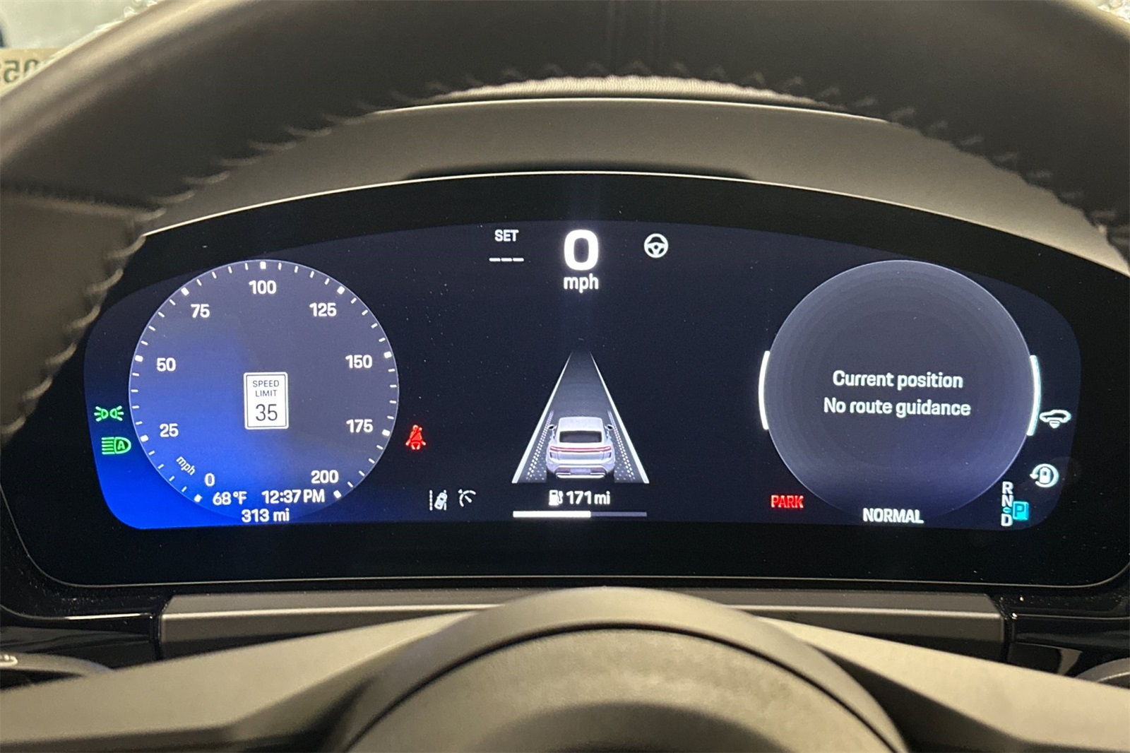 2024 Porsche Macan 4 Electric photo 22