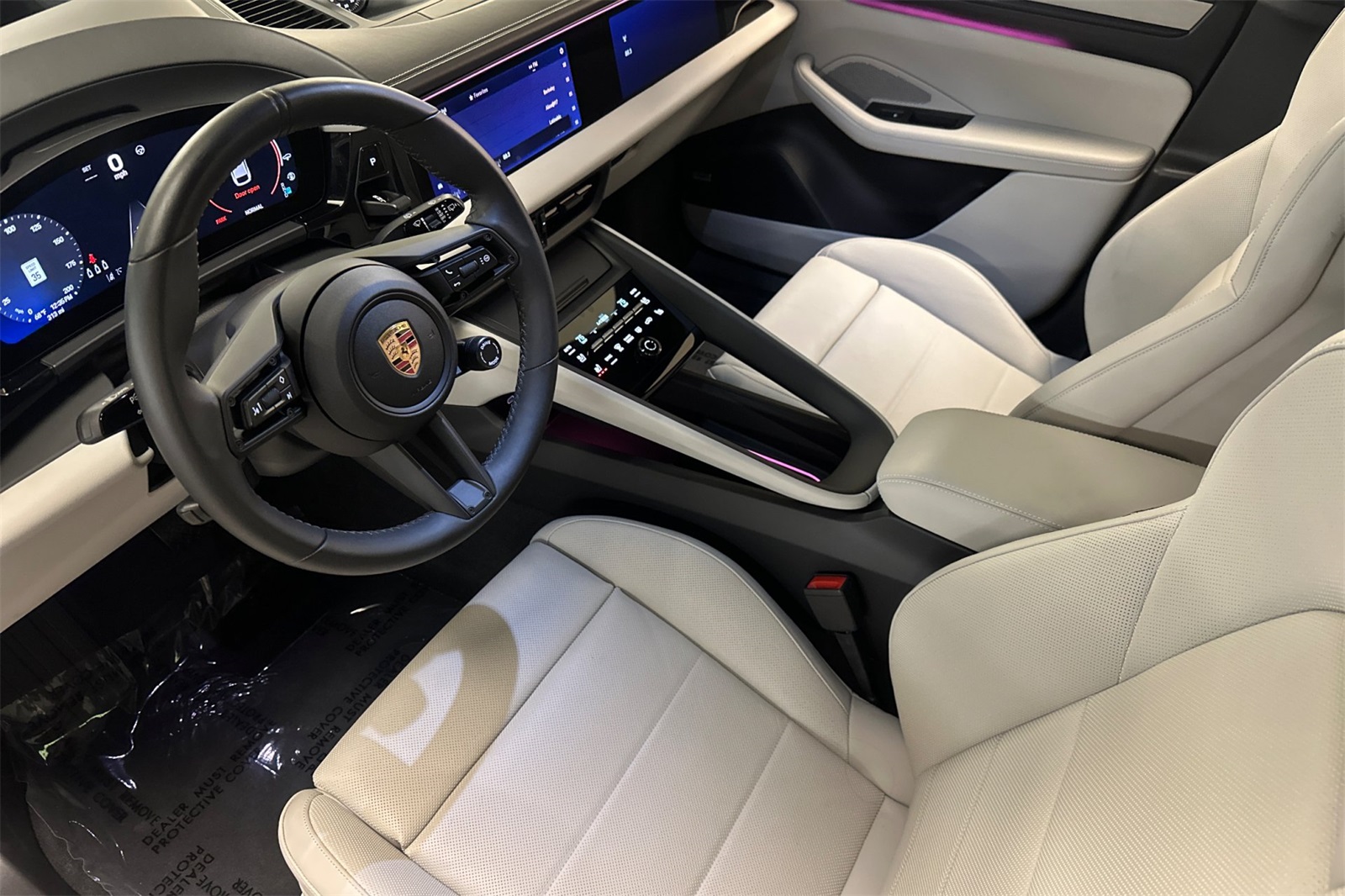 2024 Porsche Macan 4 Electric photo 4
