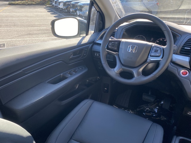 new 2026 Honda Odyssey car, priced at $43,401