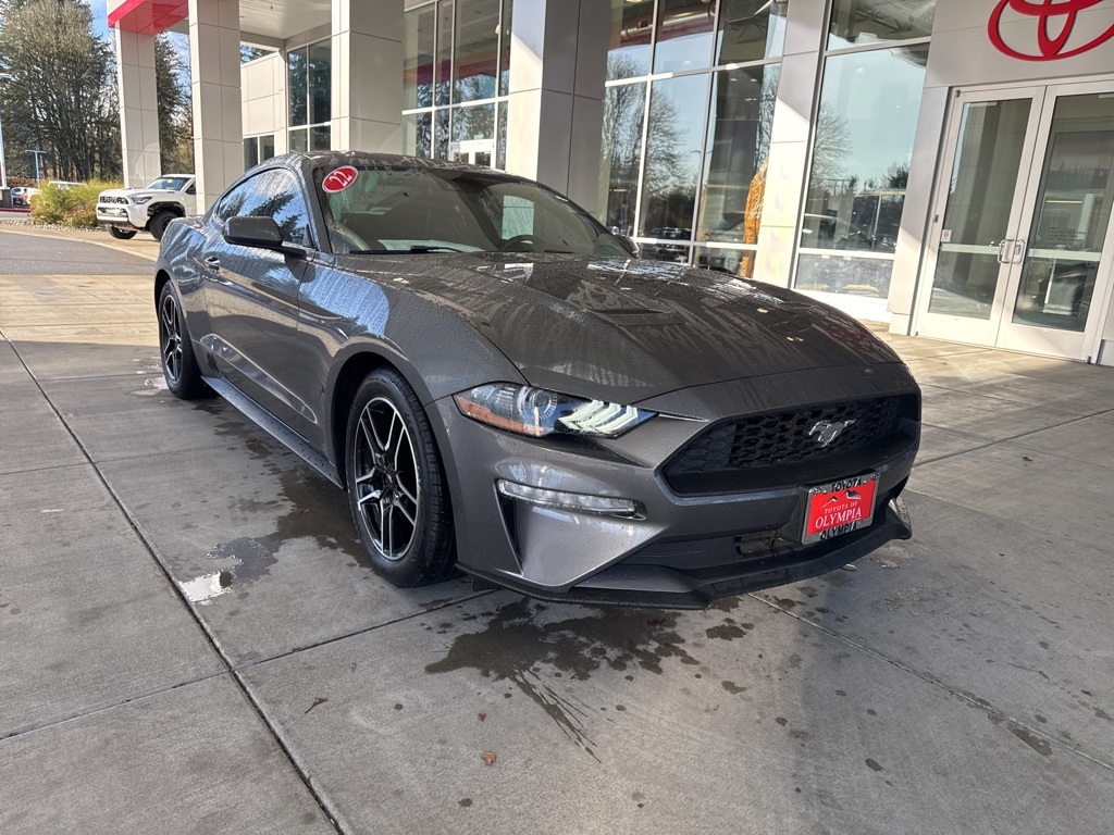2022 Ford Mustang EcoBoost Premium