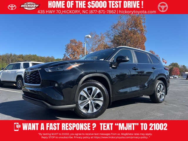 2023 Toyota Highlander XLE's photo