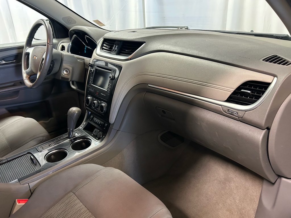used 2016 Chevrolet Traverse car, priced at $7,989