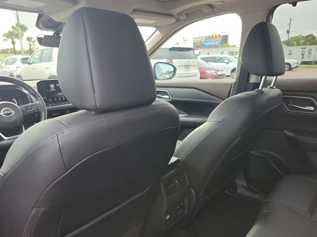2023 Champagne Silver Metallic Nissan Rogue Platinum AWD SUV