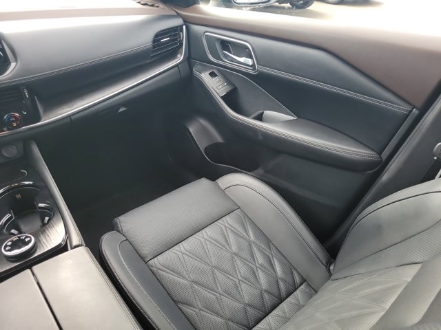2023 Champagne Silver Metallic Nissan Rogue Platinum AWD SUV