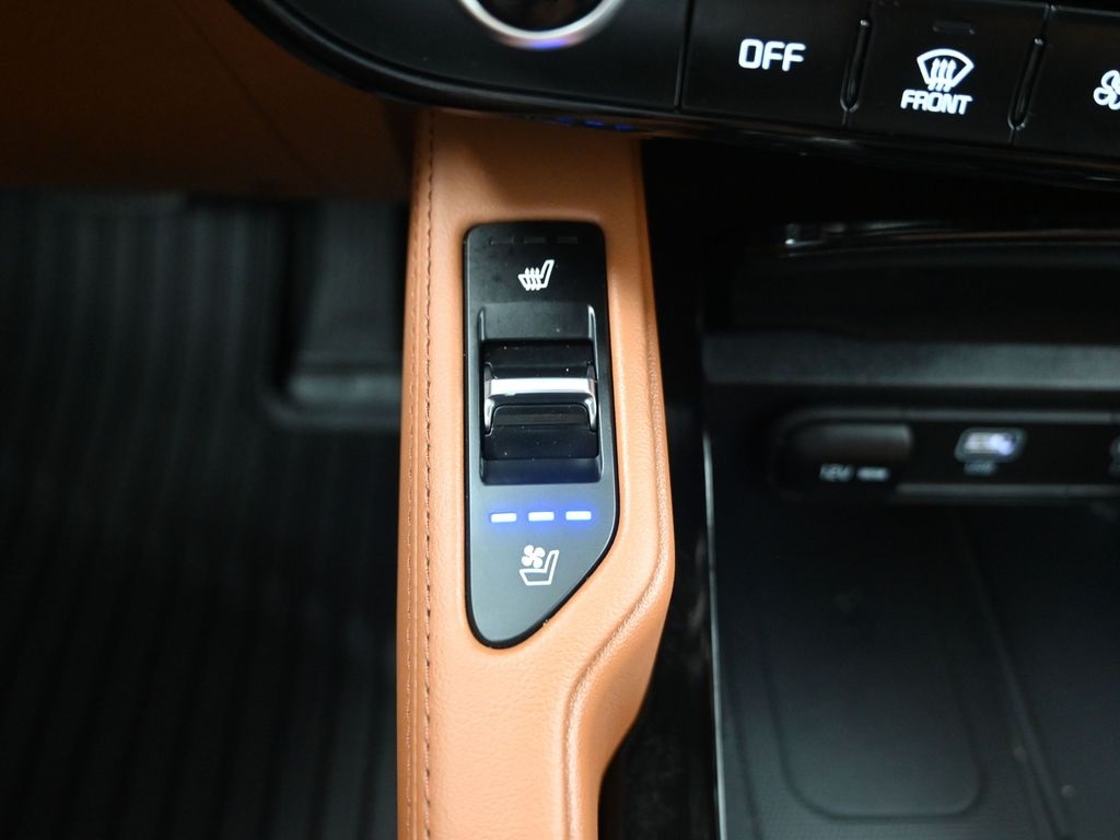 2025 Kia Telluride EX photo 17