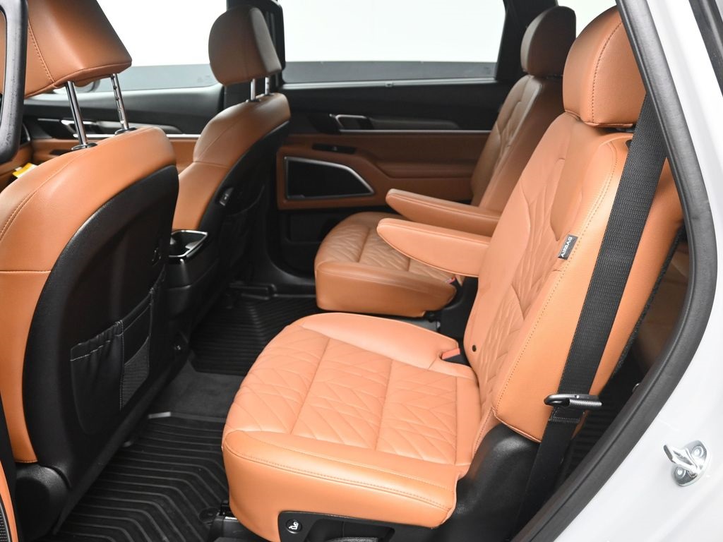 2025 Kia Telluride EX photo 26