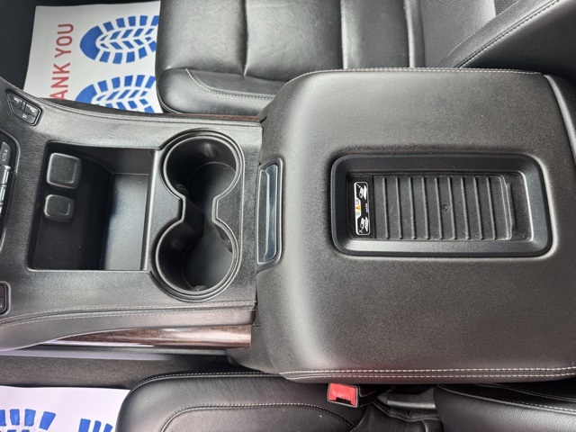 Photo of 2017 GMC Yukon SLT in Jacksonville, NC - 27,  2017 GMC Yukon SLT:16850P