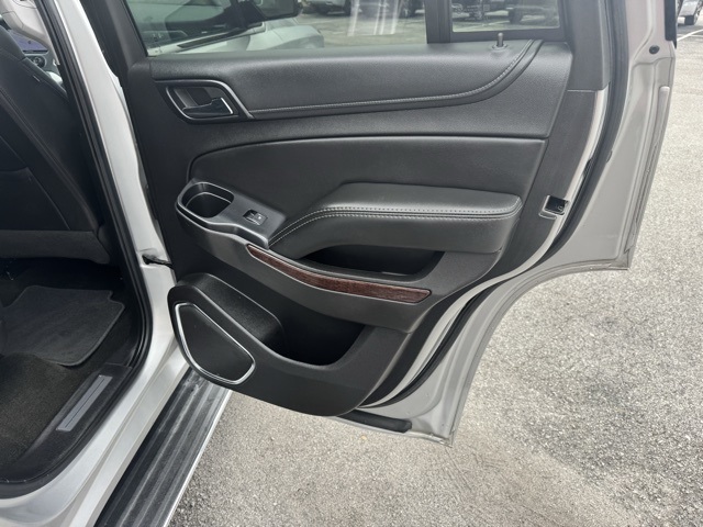 Photo of 2017 GMC Yukon SLT in Jacksonville, NC - 32,  2017 GMC Yukon SLT:16850P