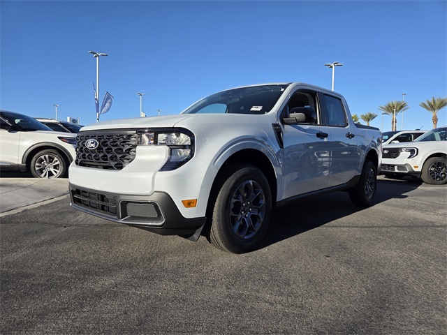 New 2025 Ford Maverick XLT 4D Crew Cab