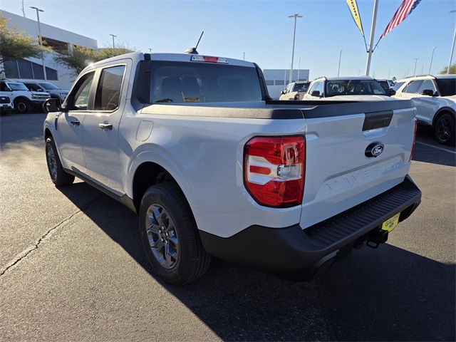 New 2025 Ford Maverick XLT 4D Crew Cab