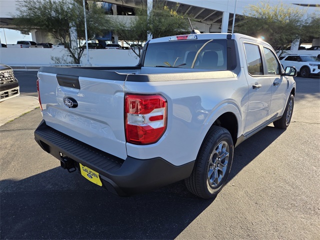 New 2025 Ford Maverick XLT 4D Crew Cab