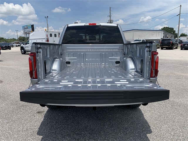 2025 Iconic Silver Metallic Ford F-150 Lariat 4X4 Truck